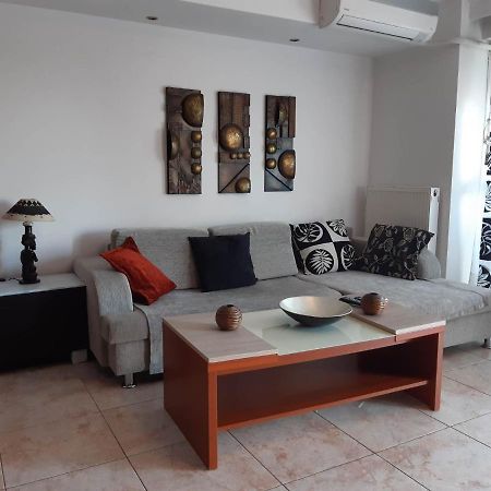 Eclectic Living {Free Parking} Apartment เทสซาโลนิกิ ภายนอก รูปภาพ
